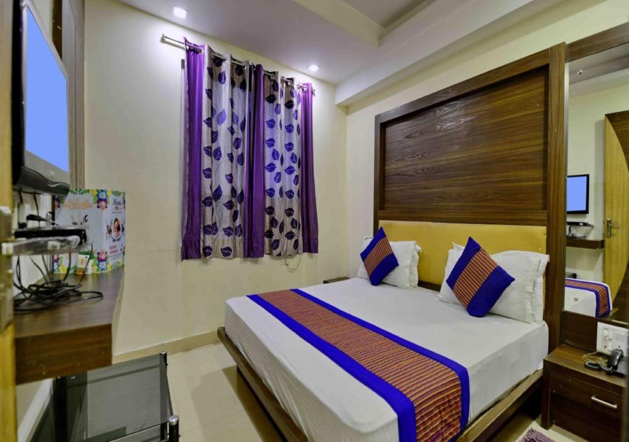 Hotel I Stay & Revels Near New Delhi Railway Station- By Ap Singh Hotels エクステリア 写真