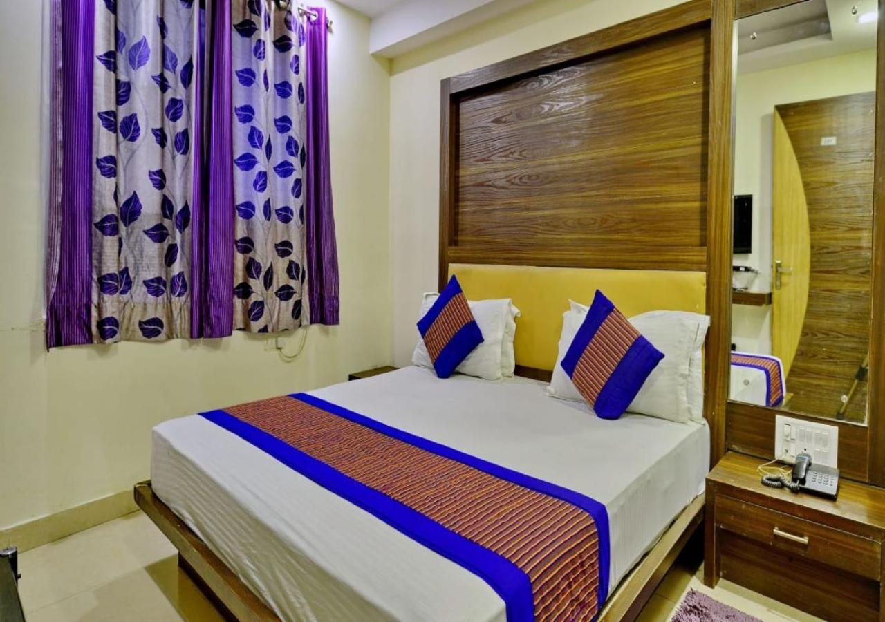 Hotel I Stay & Revels Near New Delhi Railway Station- By Ap Singh Hotels エクステリア 写真