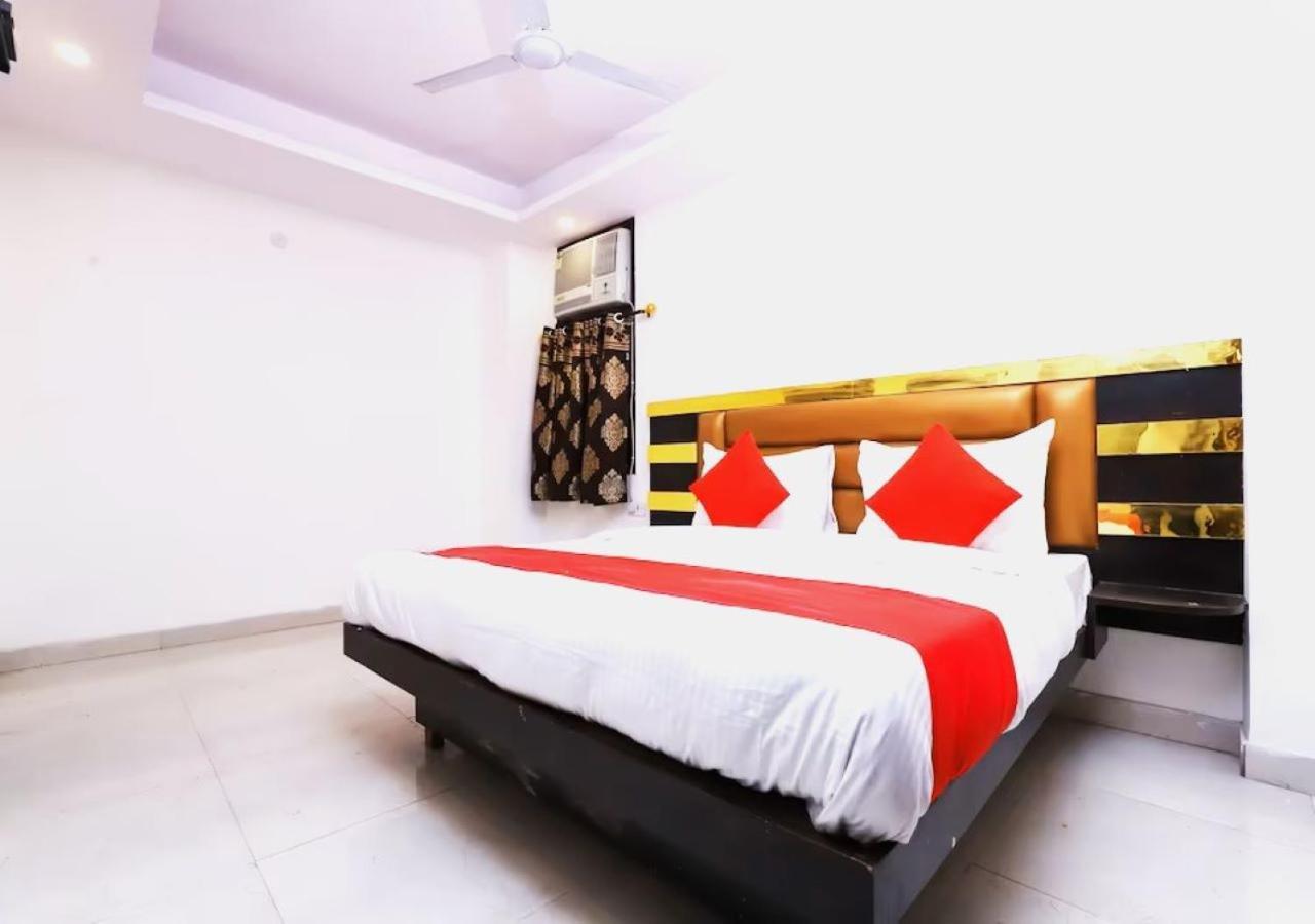 Hotel I Stay & Revels Near New Delhi Railway Station- By Ap Singh Hotels エクステリア 写真