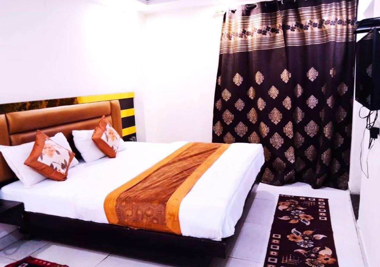 Hotel I Stay & Revels Near New Delhi Railway Station- By Ap Singh Hotels エクステリア 写真