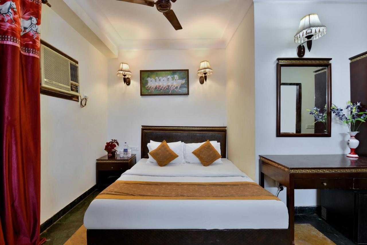 Hotel I Stay & Revels Near New Delhi Railway Station- By Ap Singh Hotels エクステリア 写真