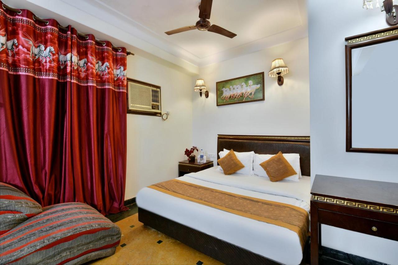 Hotel I Stay & Revels Near New Delhi Railway Station- By Ap Singh Hotels エクステリア 写真