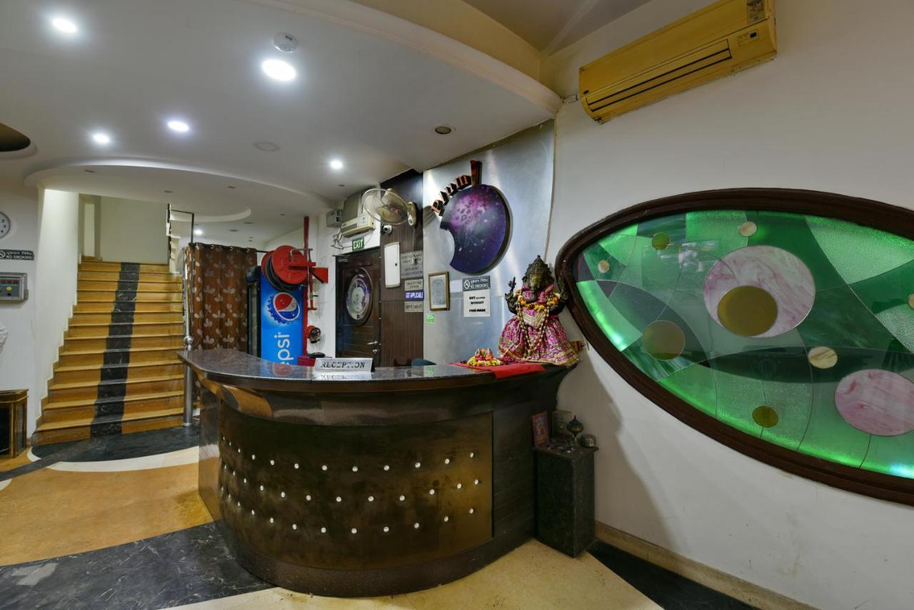 Hotel I Stay & Revels Near New Delhi Railway Station- By Ap Singh Hotels エクステリア 写真