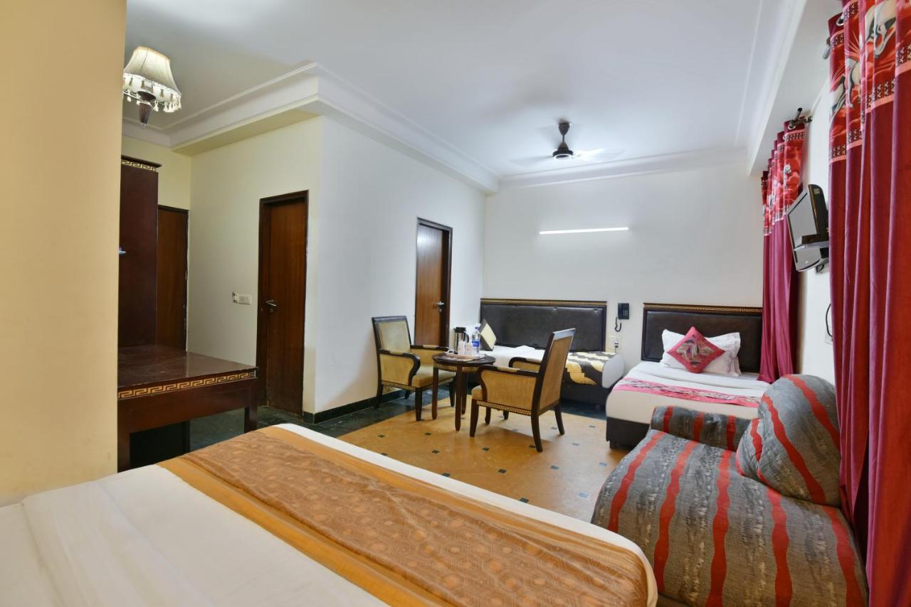 Hotel I Stay & Revels Near New Delhi Railway Station- By Ap Singh Hotels エクステリア 写真
